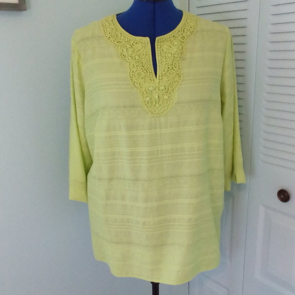 ALFRED DUNNER SZ 20W LIME GREEN V-NECK TUNIC LACE JEWELED 3/4 SLEEVES TEXTURED